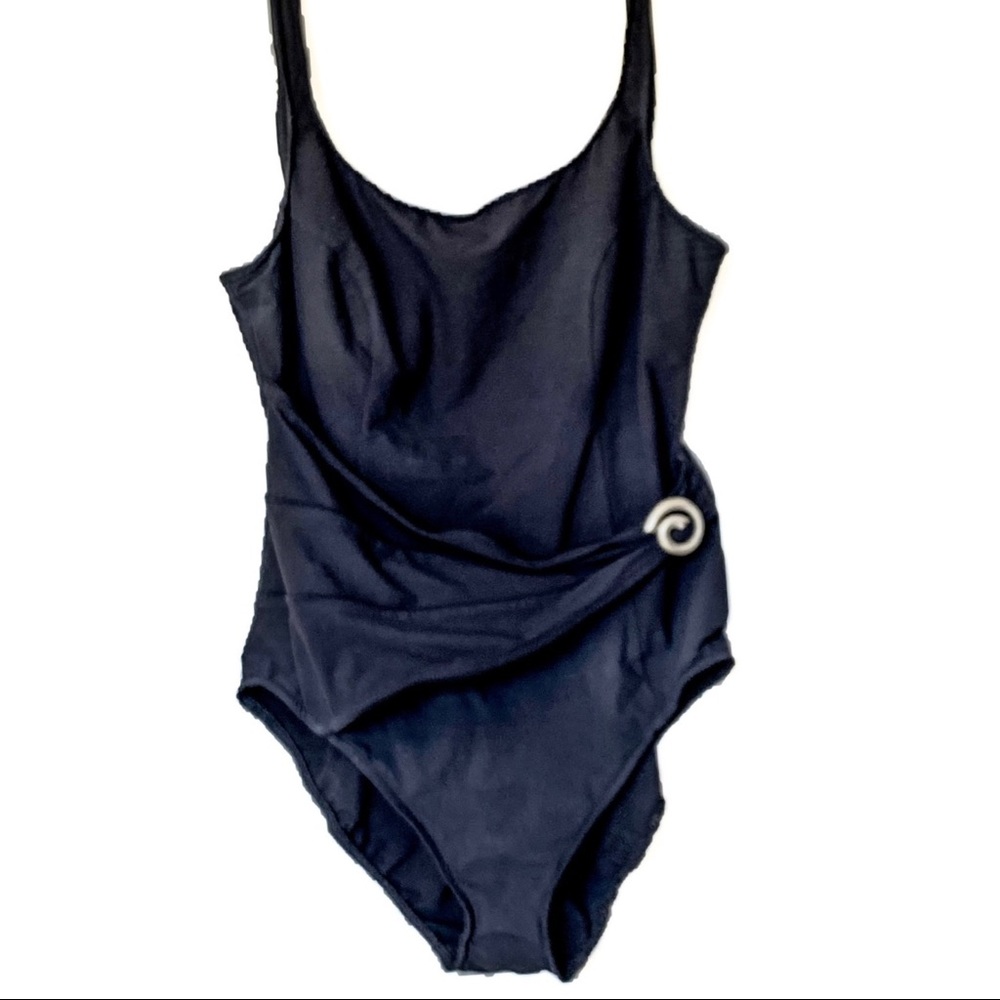 2/$25- ✨Robby Len Slimming Bathing Suit✨ADD-ON ITEM $45➕✨